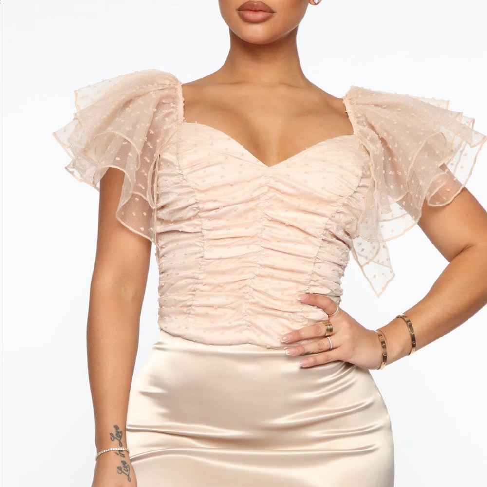 Ruffled sleeve blouse